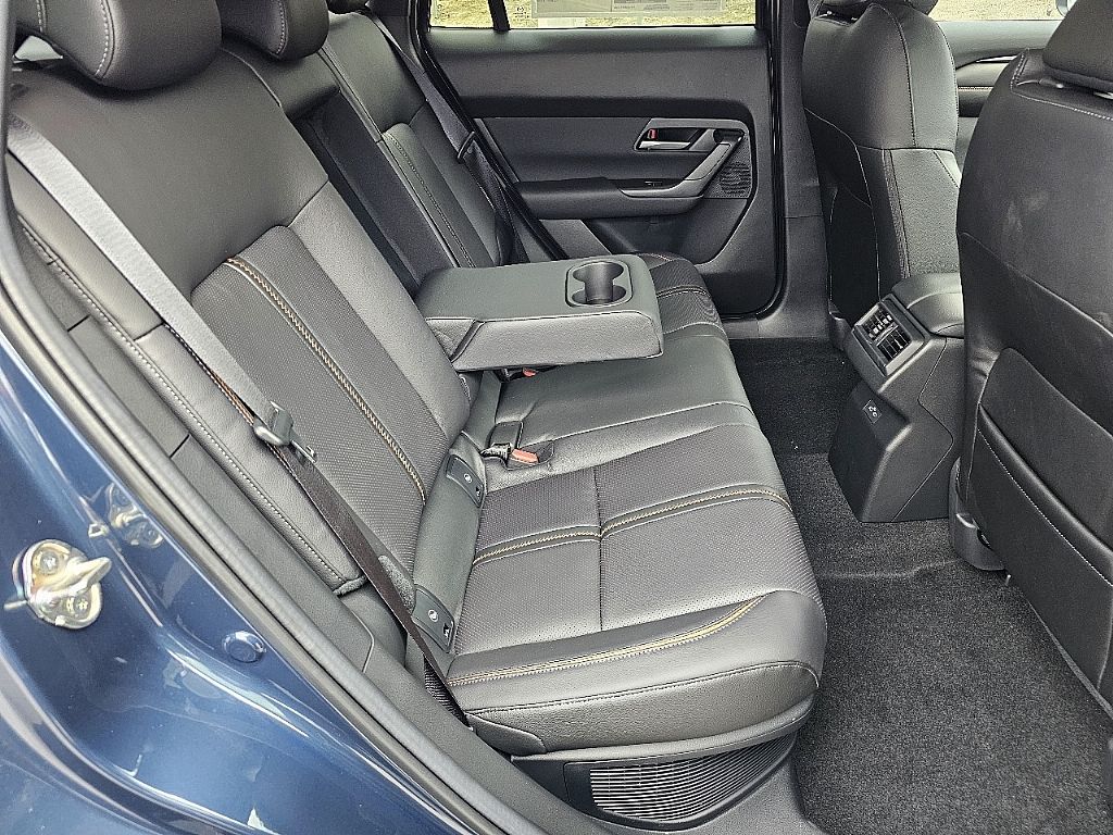2025 Mazda CX-50 Premium photo 6