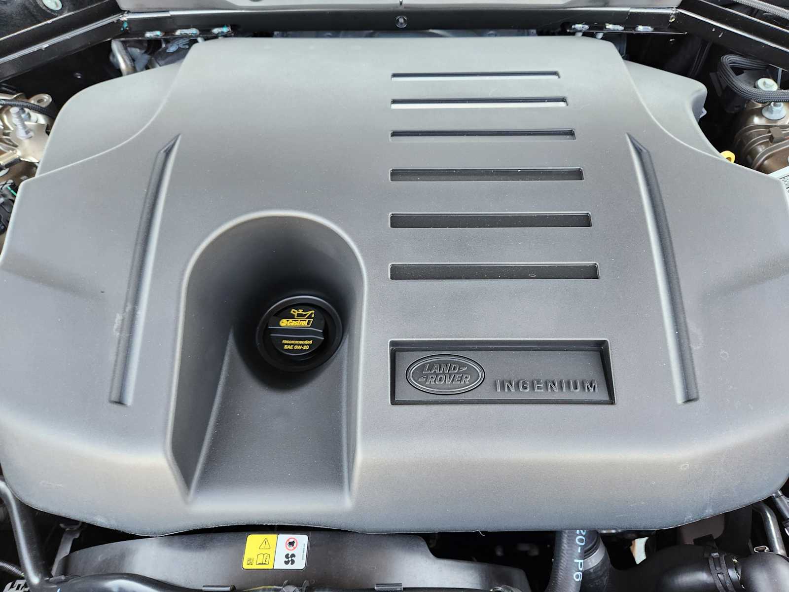2025 Land Rover Defender 110 S photo 31