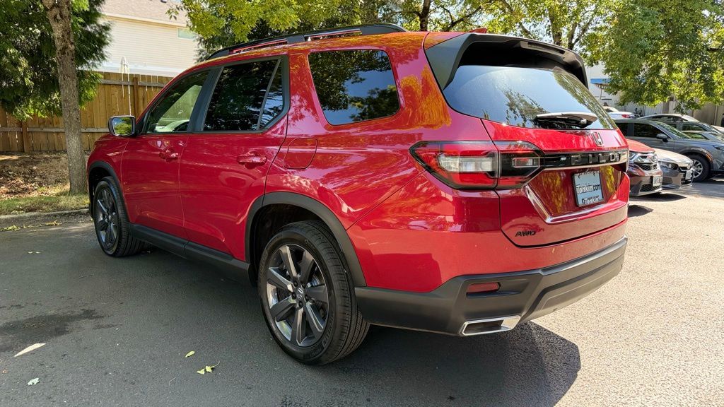 2025 Honda Pilot Sport photo 4