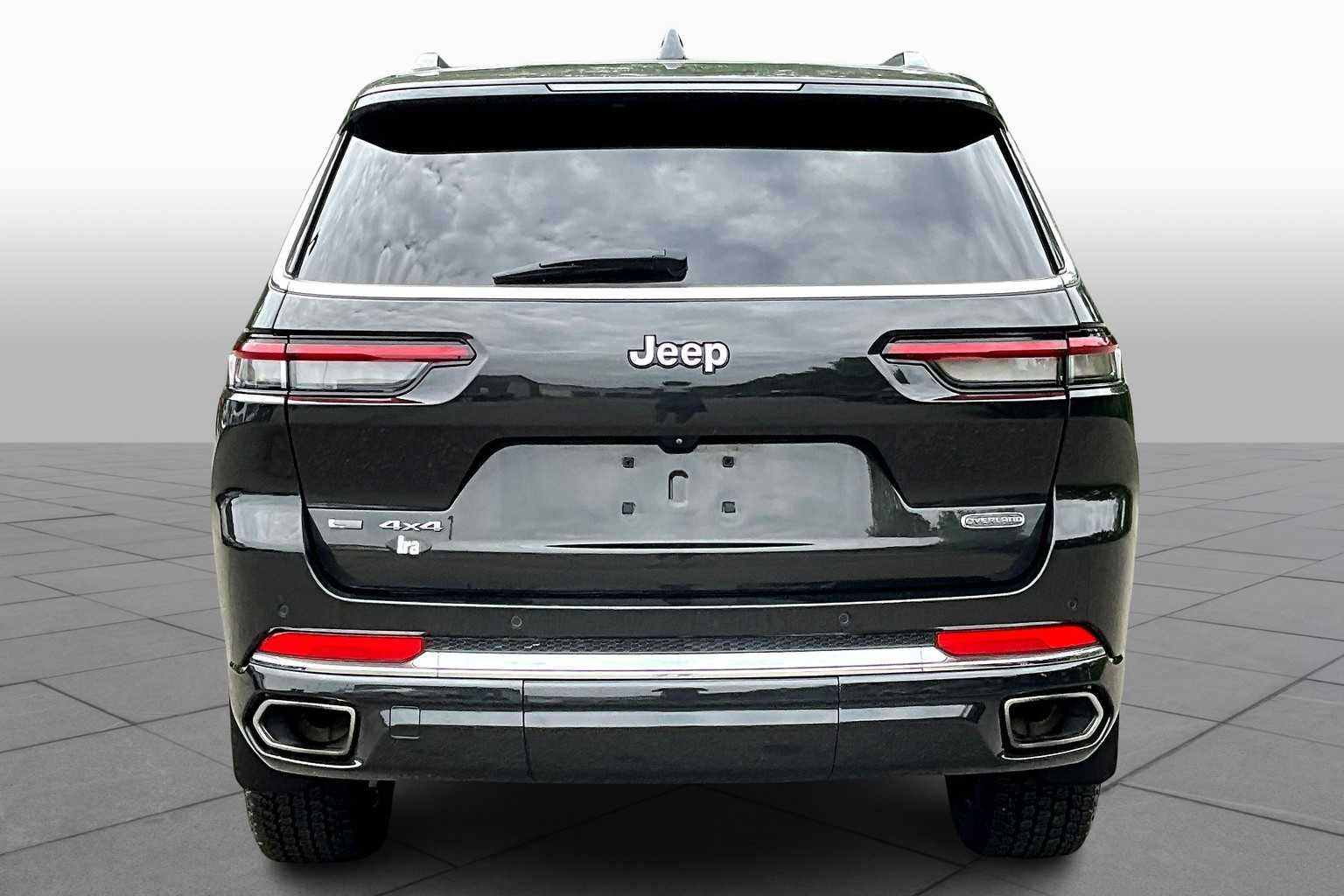 2022 Jeep Grand Cherokee Overland photo 4
