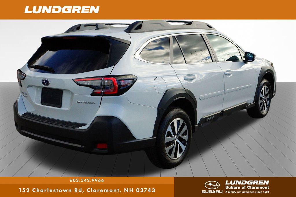 2025 Subaru Outback Premium photo 2