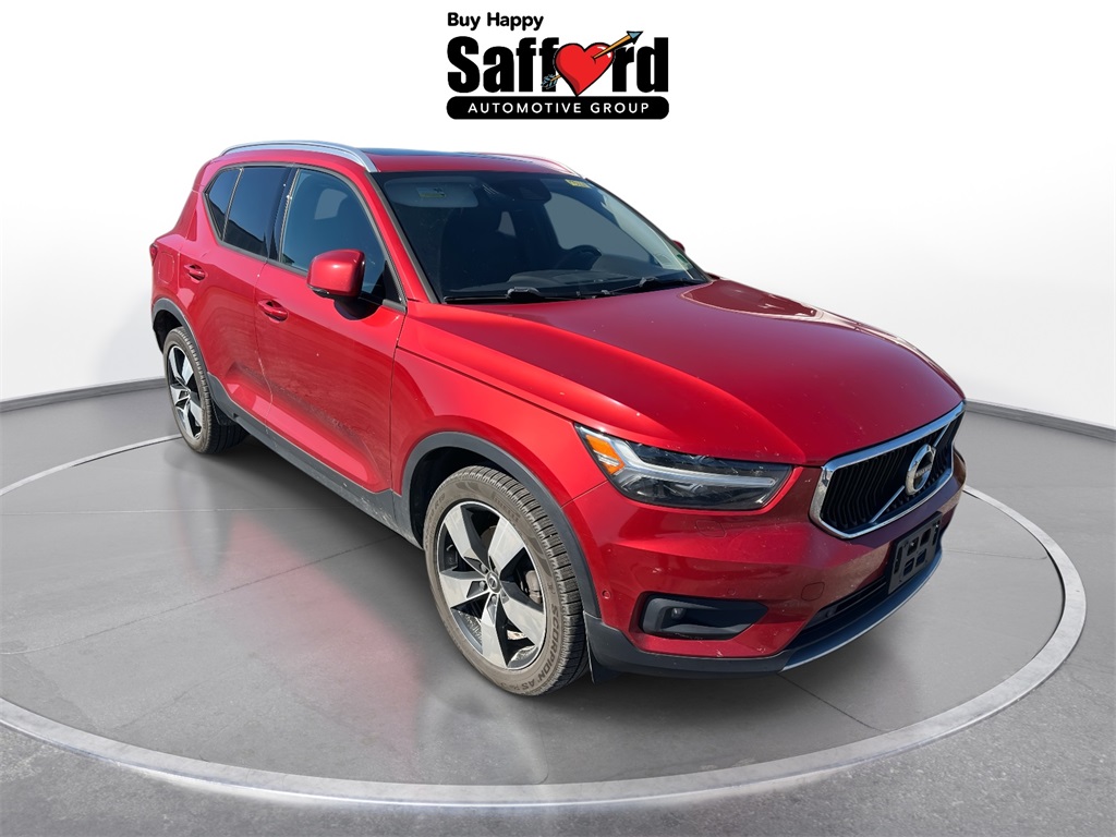 2019 Volvo XC40 Momentum photo 9