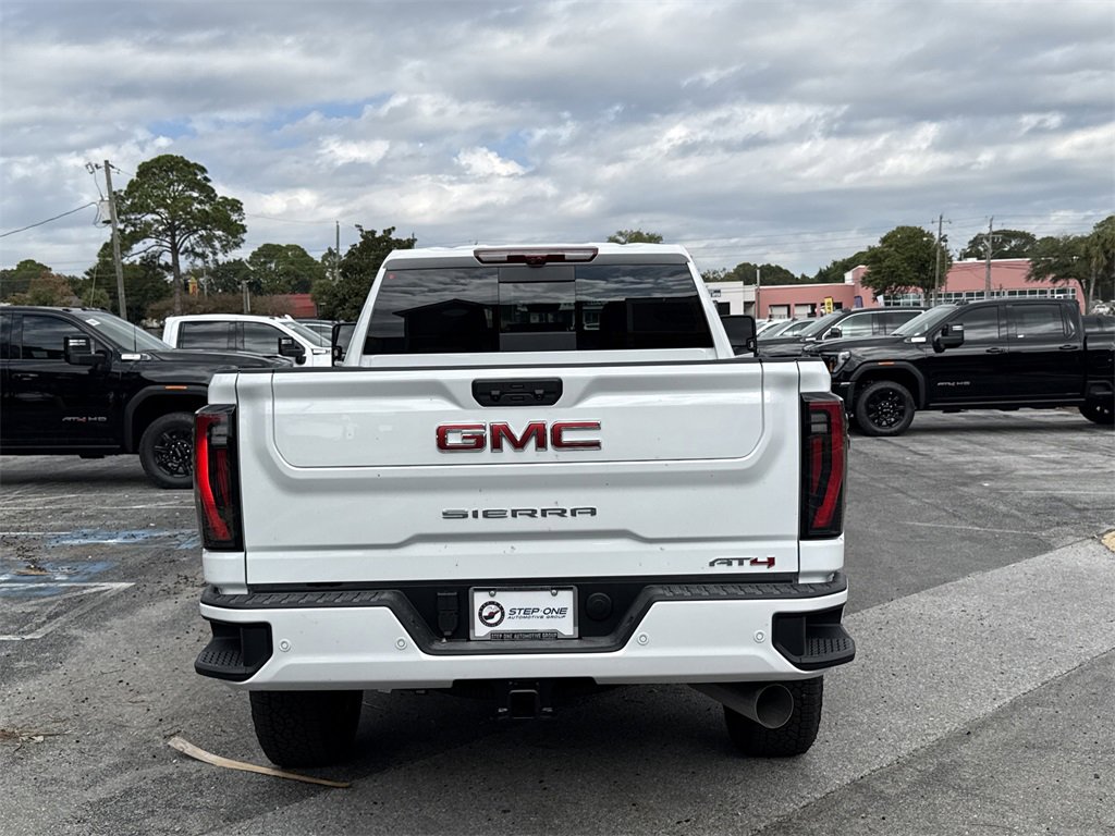 2026 Gmc Sierra 2500 HD AT4 photo 3