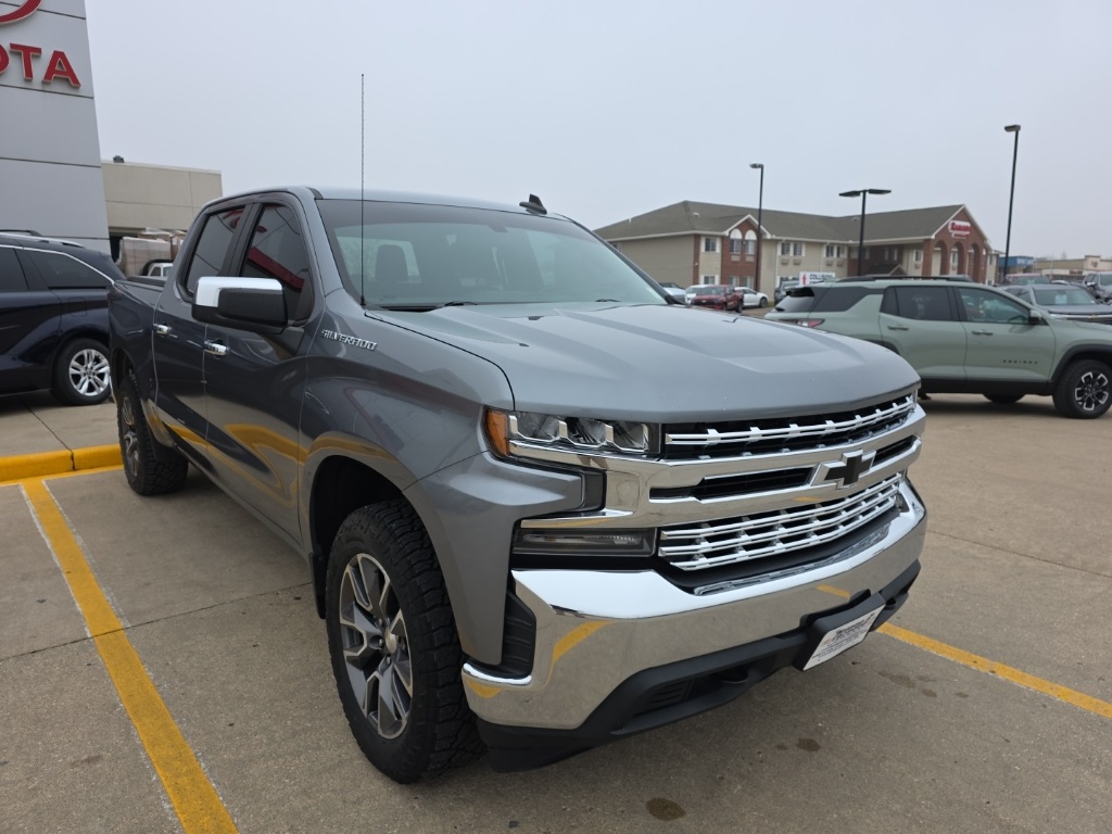 2020 Chevrolet Silverado 1500 LT photo 4