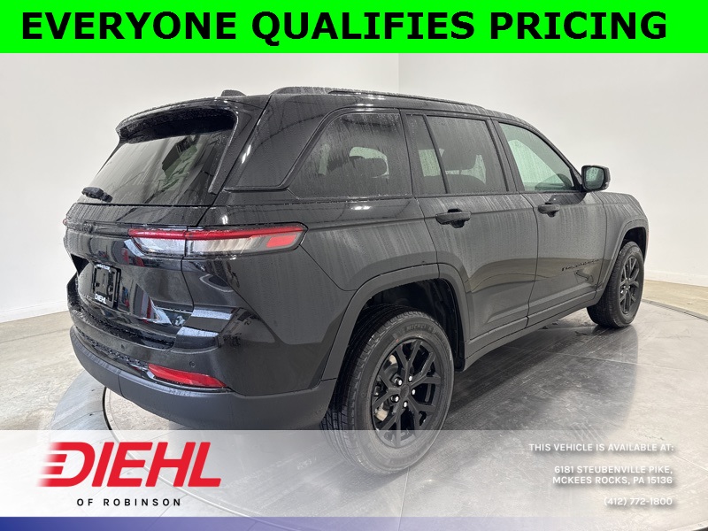 2025 Jeep Grand Cherokee Altitude photo 5