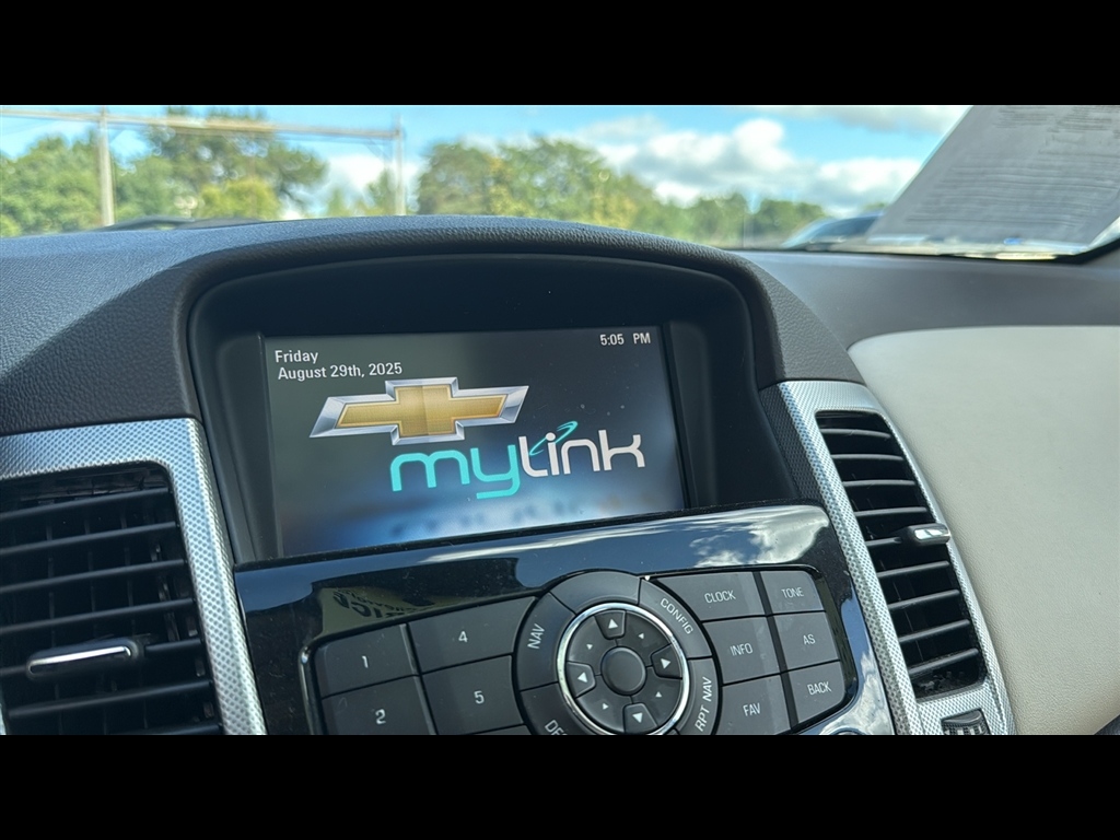 2016 Chevrolet Cruze LTZ photo 14