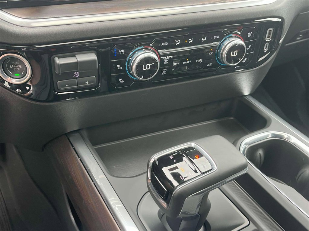 2025 Gmc Sierra 1500 SLT photo 26