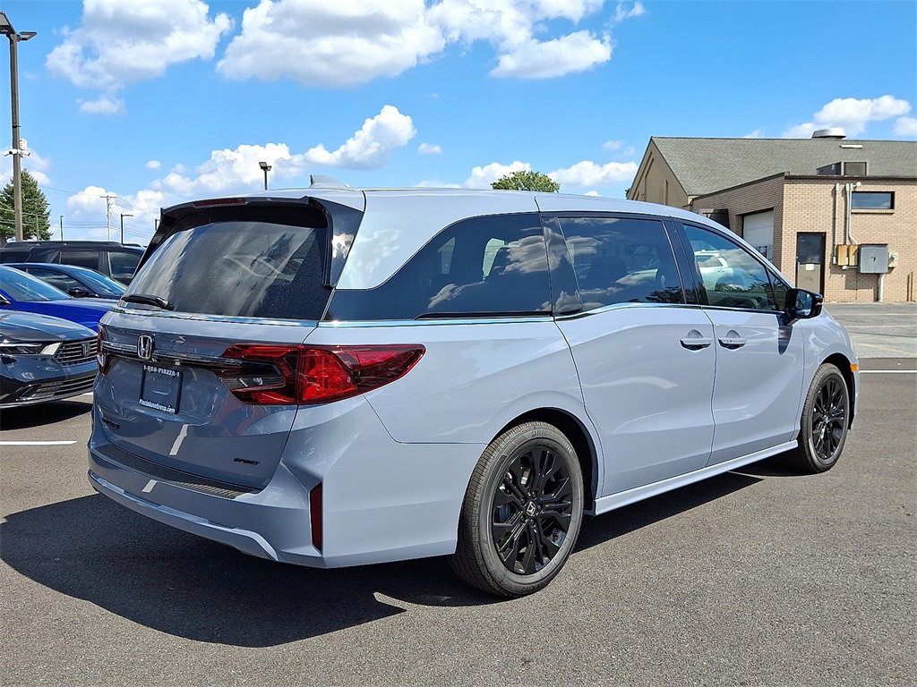 2026 Honda Odyssey photo 3