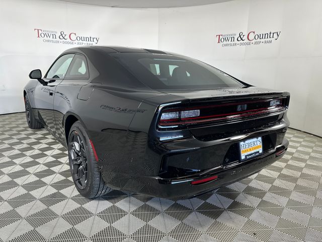 2025 Dodge Charger R/T Daytona photo 8