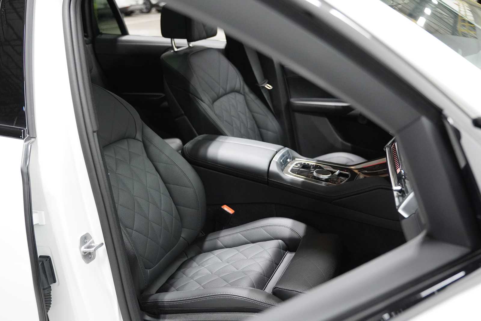 2026 Bmw X6 photo 11