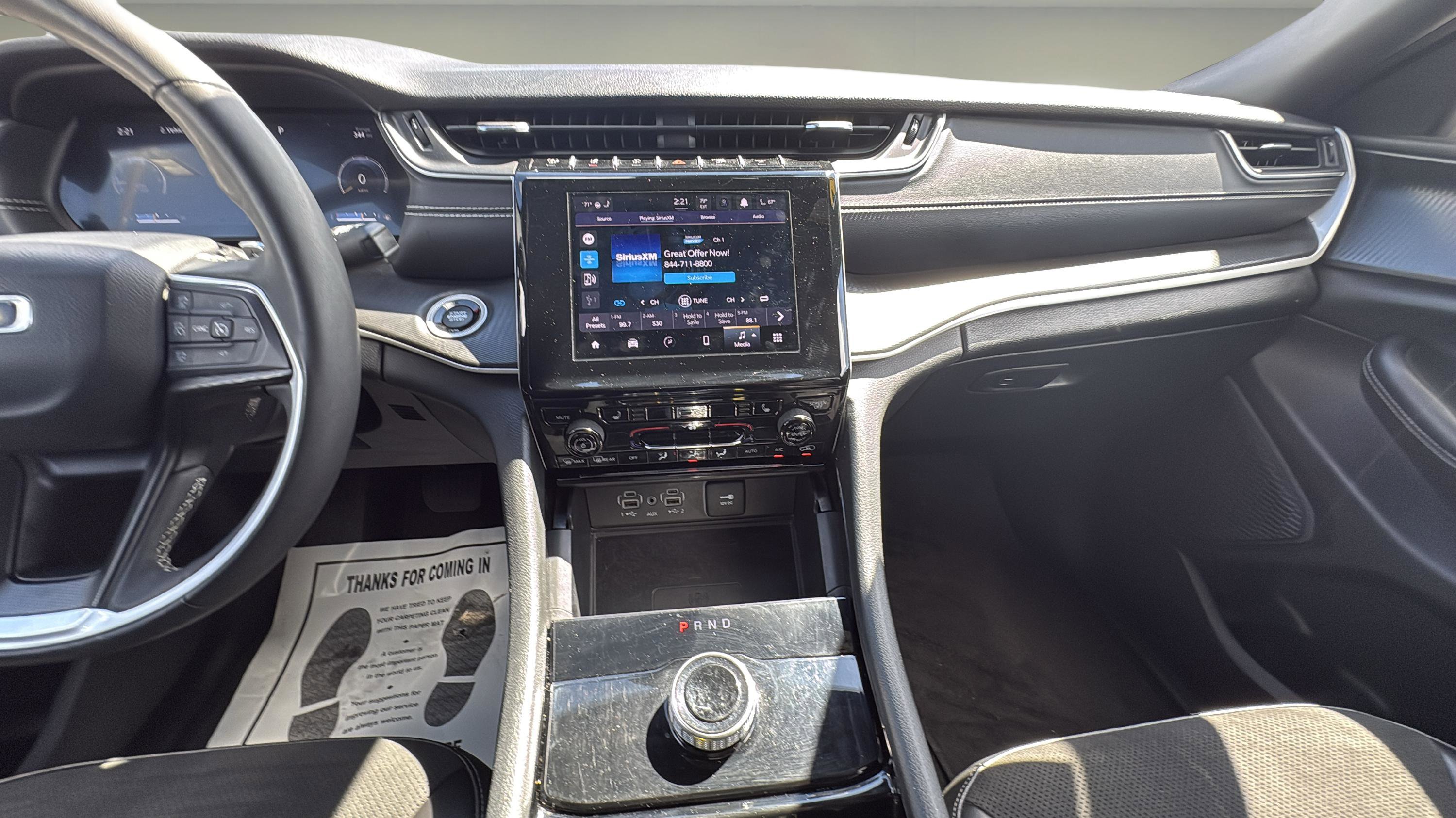 2023 Jeep Grand Cherokee Altitude photo 10