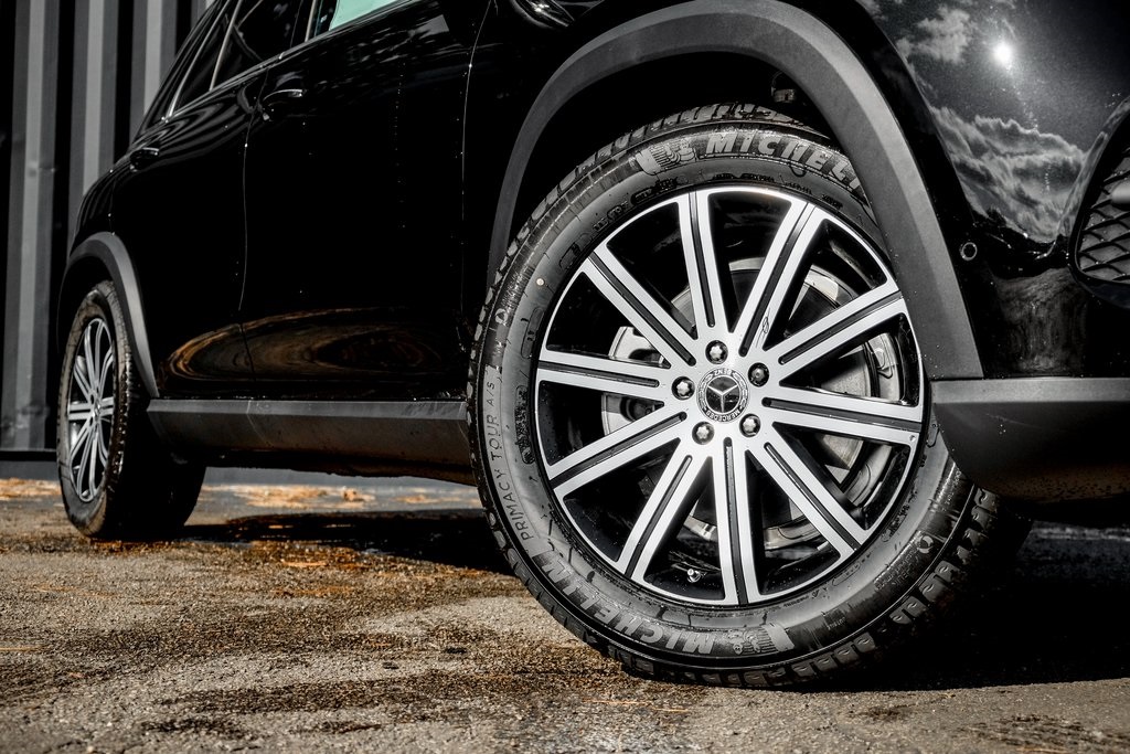 2026 Mercedes Benz GLE 350 4MATIC photo 4