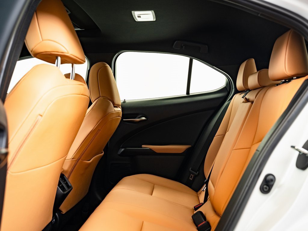 2025 Lexus UX Premium photo 35