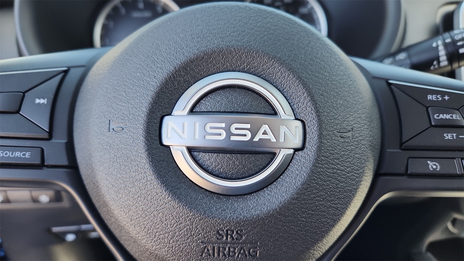 2025 Nissan Kicks Play S photo 29