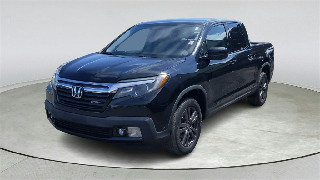 2017 Honda Ridgeline Sport photo 2