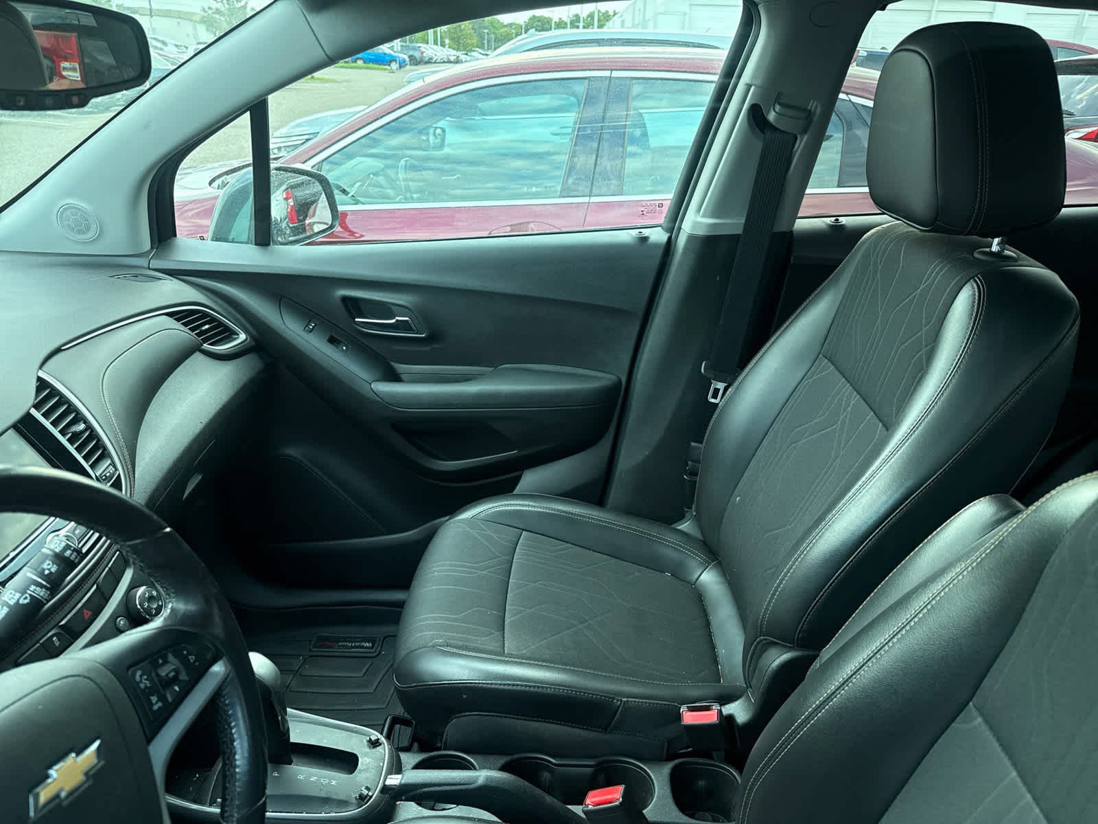 2019 Chevrolet Trax LT photo 4