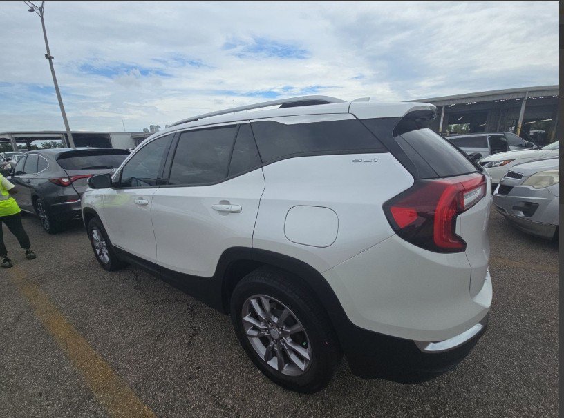 2022 Gmc Terrain SLT photo 2