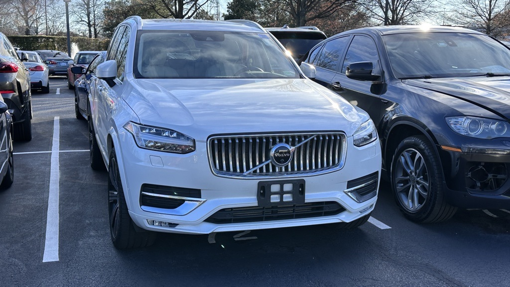 2022 Volvo XC90 Inscription's photo