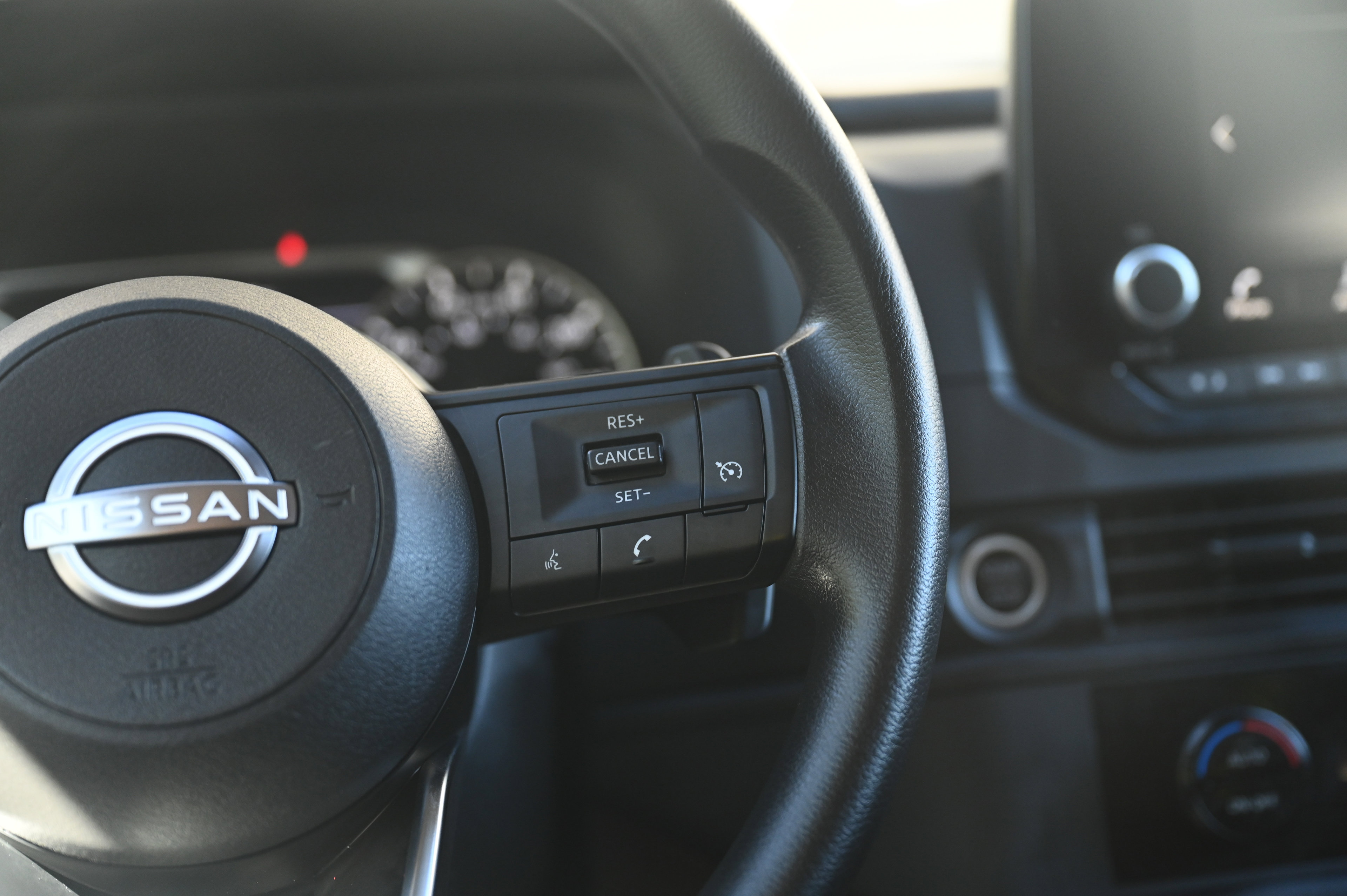 2024 Nissan Pathfinder S photo 33