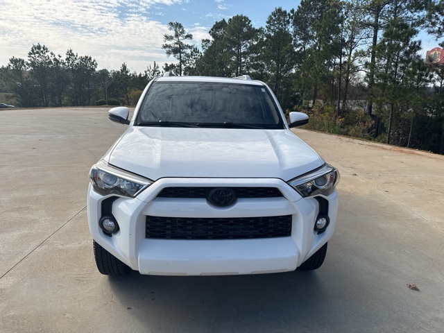 2018 Toyota 4Runner SR5 photo 2