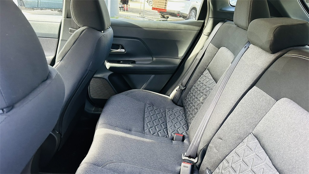 2026 Nissan Kicks SV photo 22