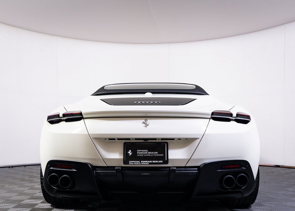 2024 Ferrari Roma Spider Base photo 13