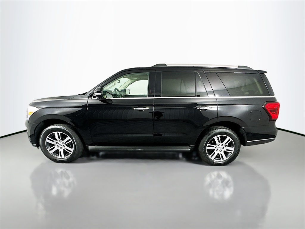 2024 Ford Expedition Limited photo 3