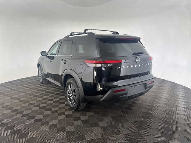 2025 Nissan Pathfinder SV photo 4