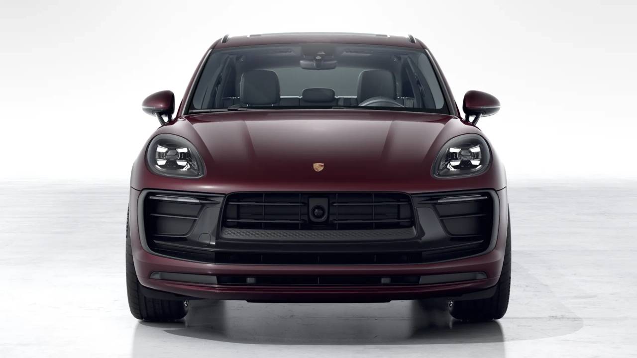 2026 Porsche Macan T photo 9