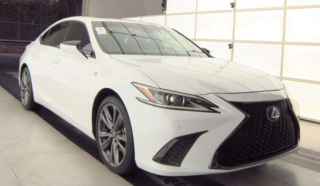 2020 Lexus ES F SPORT's photo