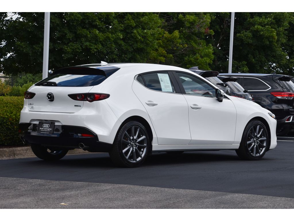 2020 Mazda Mazda3 Hatchback Preferred photo 4
