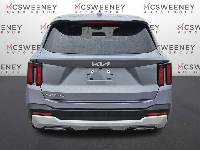 2024 Kia Sorento LX photo 4