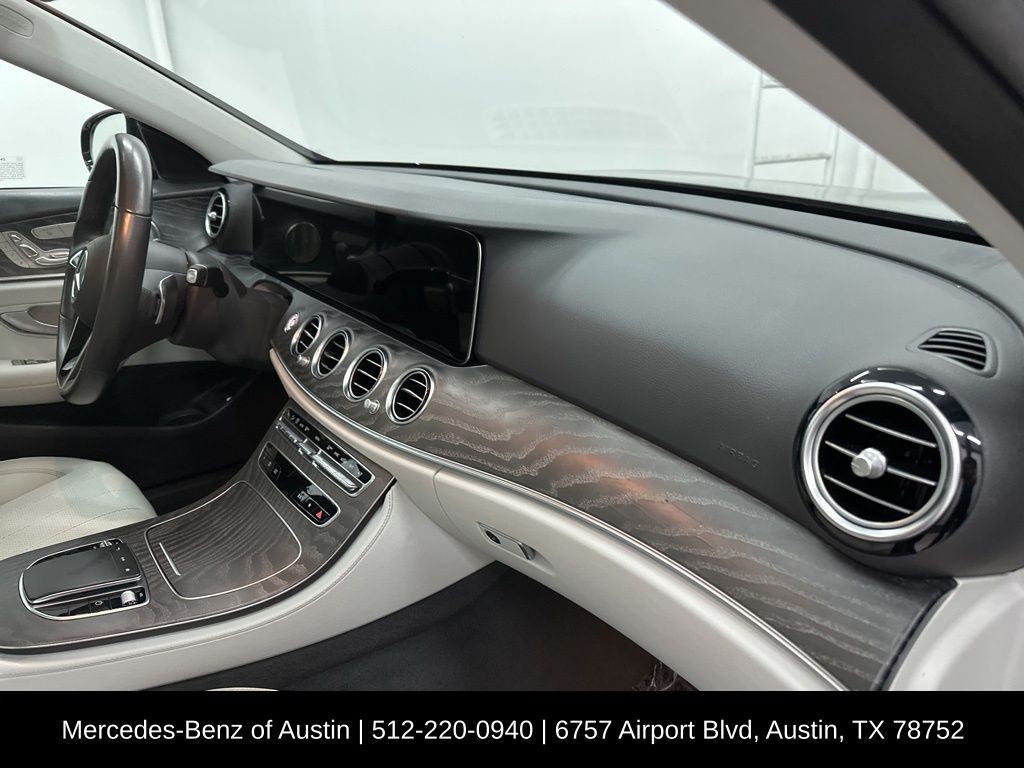 2022 Mercedes Benz E 350 photo 25