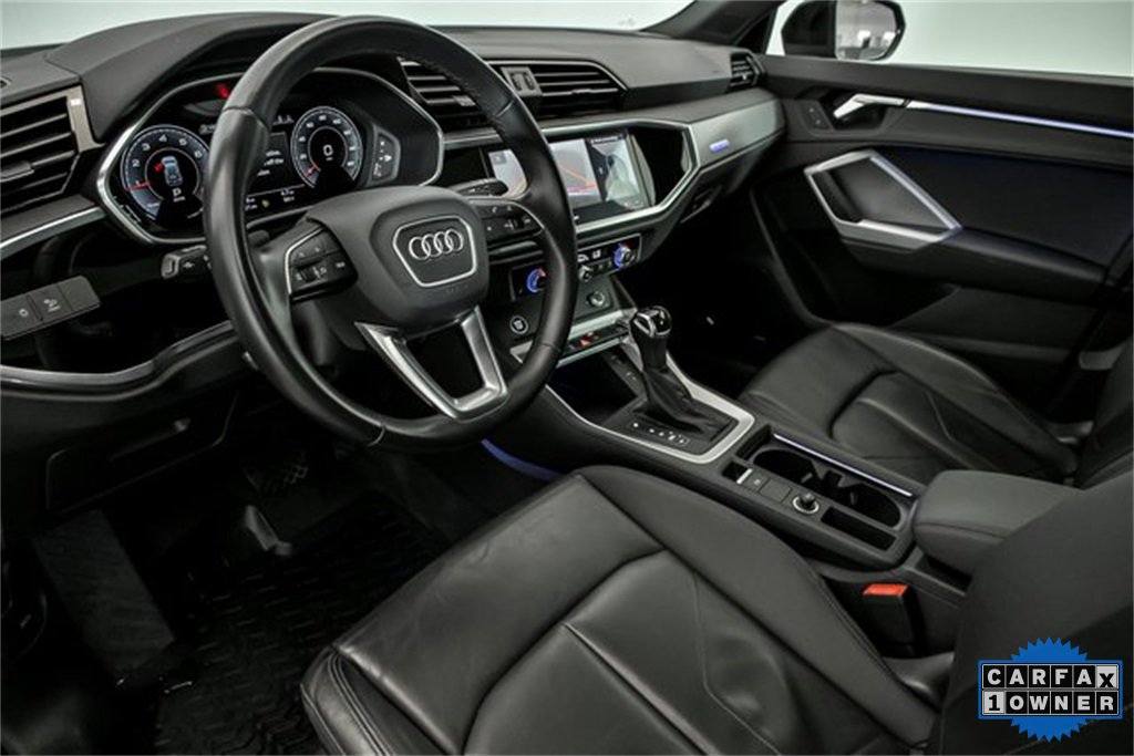 2022 Audi Q3 S line Premium Plus photo 9