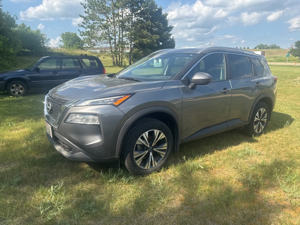 2023 Nissan Rogue SV photo 2