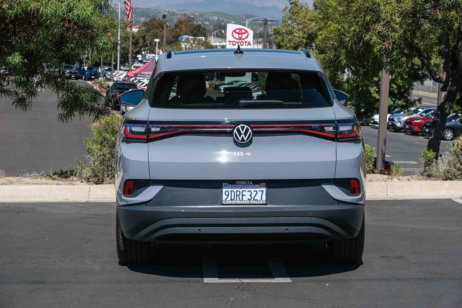 2022 Volkswagen ID.4 Pro S photo 9
