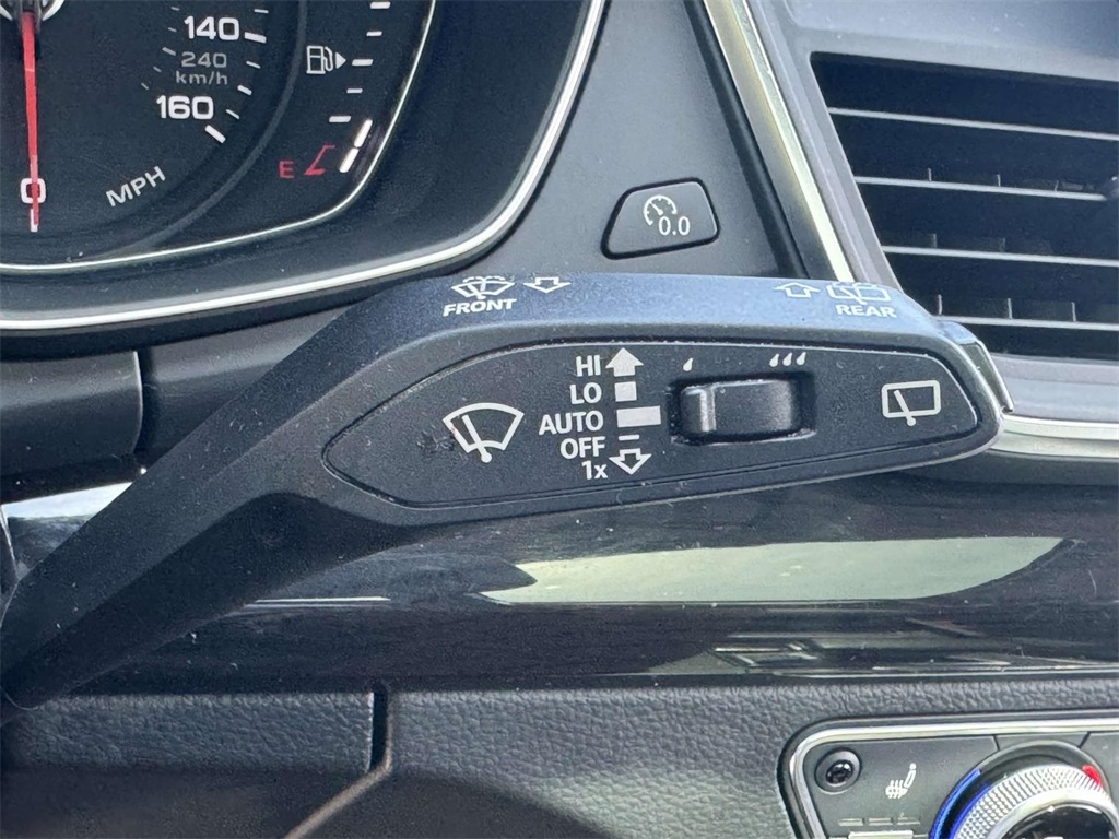 2020 Audi Q5 45 Premium photo 23