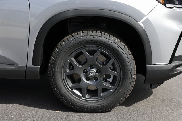 2025 Honda Pilot TrailSport photo 18