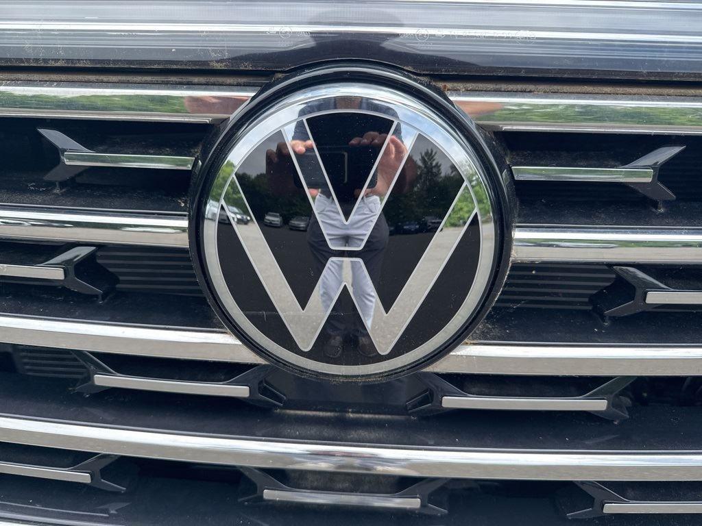 2025 Volkswagen Atlas SEL photo 44