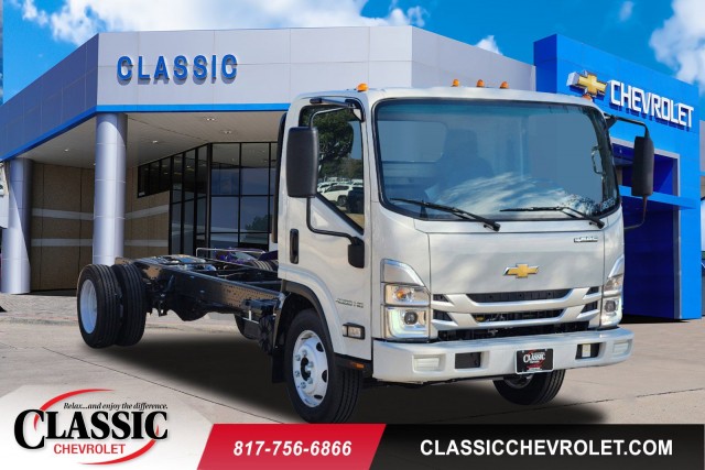 2024 Chevrolet Low Cab Forward Base's photo