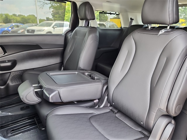 2026 Kia Carnival SX photo 14