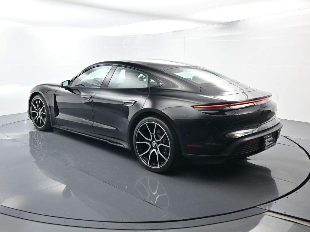 2023 Porsche Taycan Base photo 2