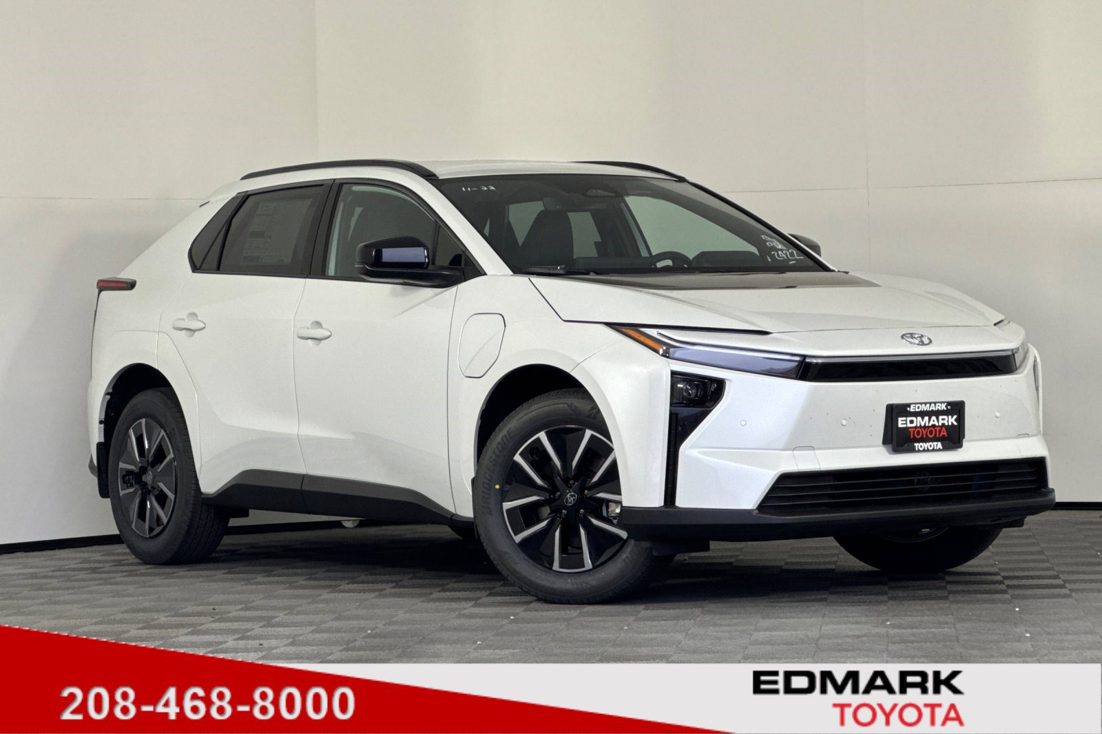 2026 Toyota bZ XLE's photo