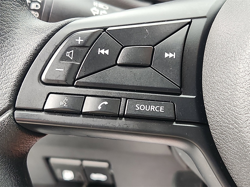 2024 Nissan Versa 1.6 S photo 15