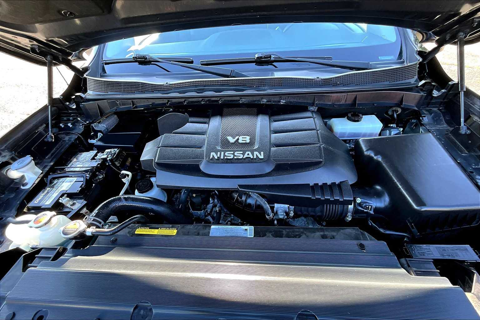 2019 Nissan Titan SV photo 30