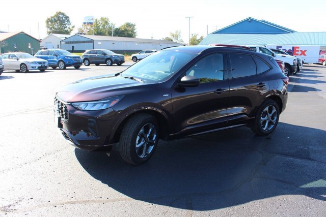 2023 Ford Escape ST-Line's photo