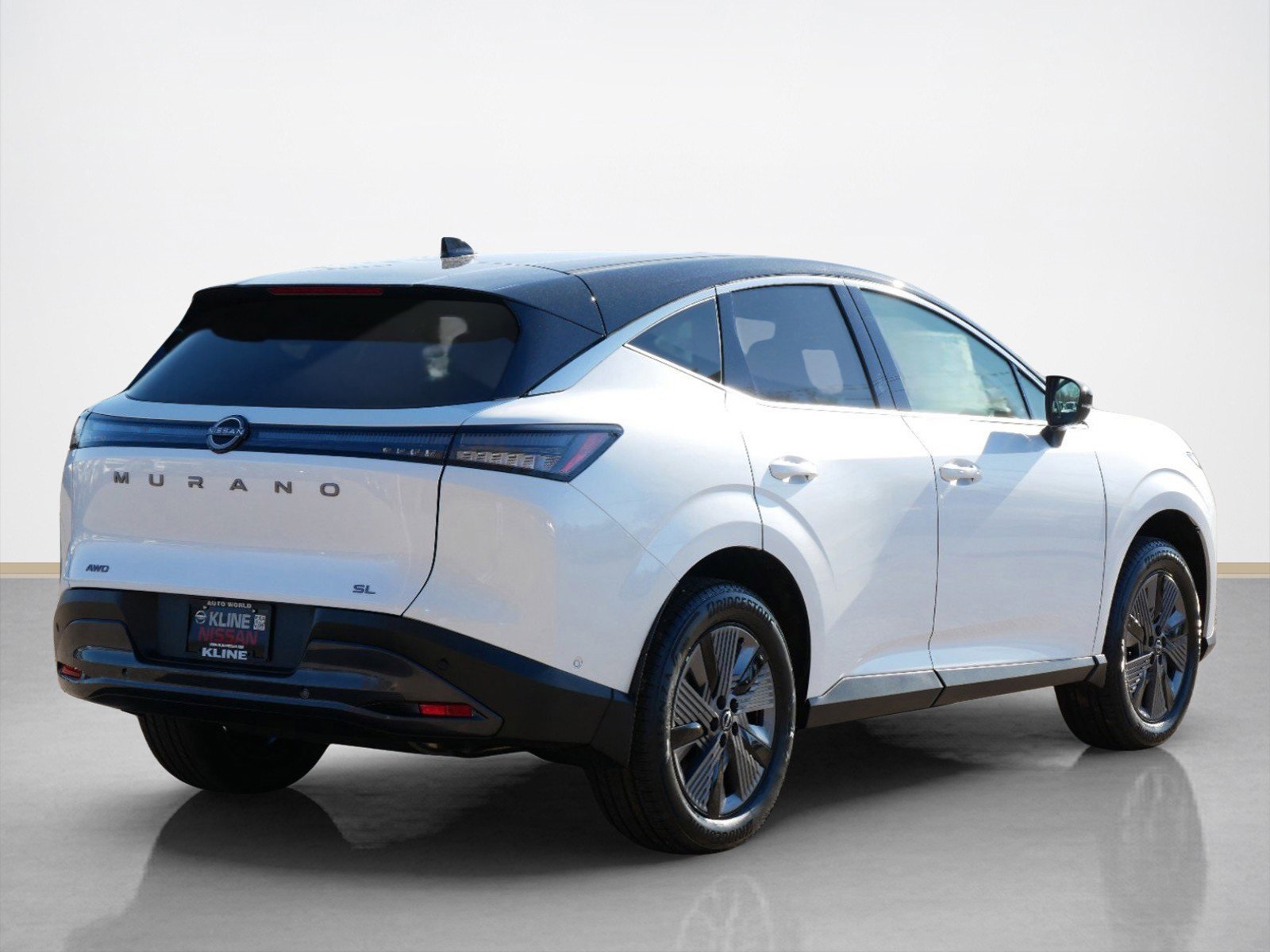 2025 Nissan Murano SL photo 2