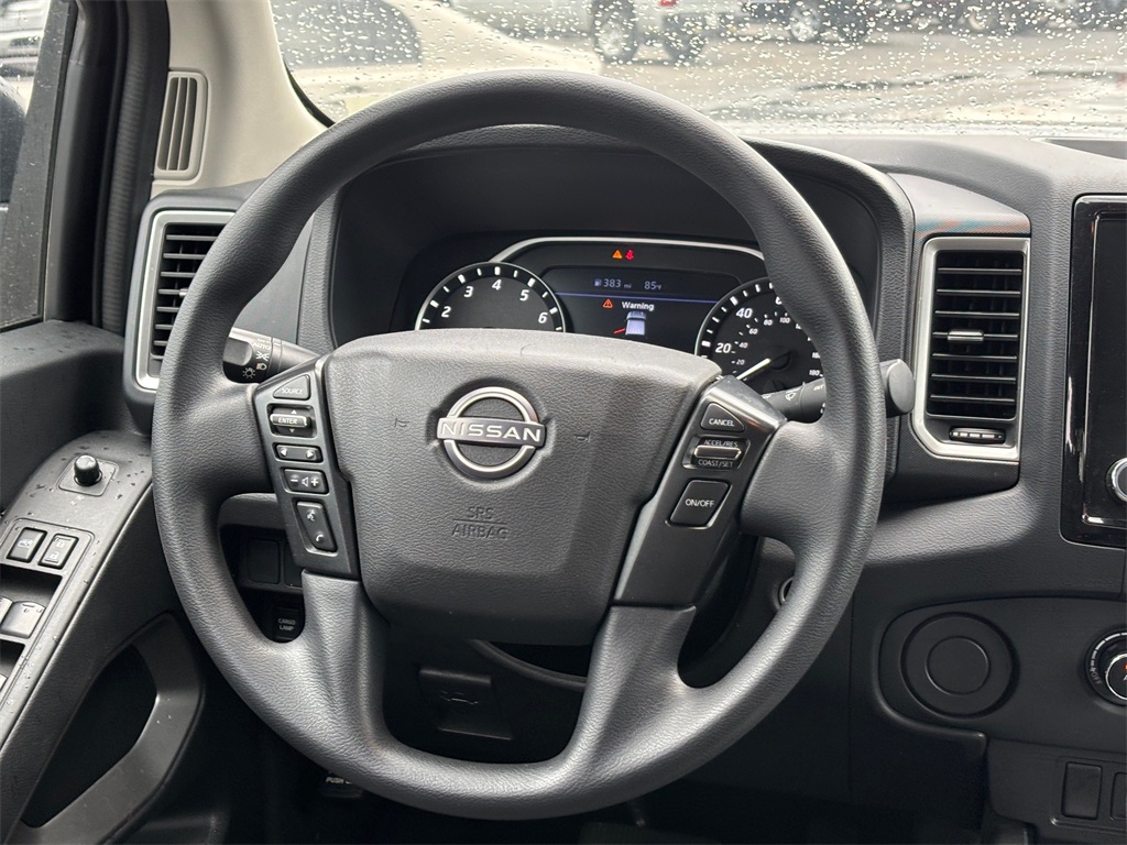 2023 Nissan Frontier SV photo 18