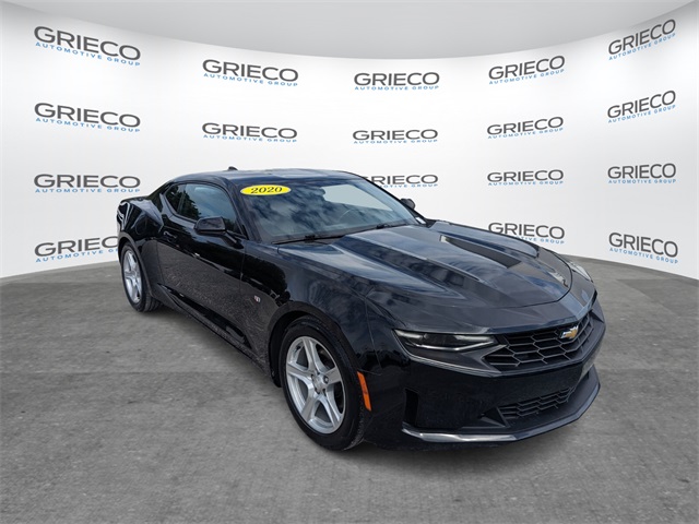 2020 Chevrolet Camaro 1LT photo 2