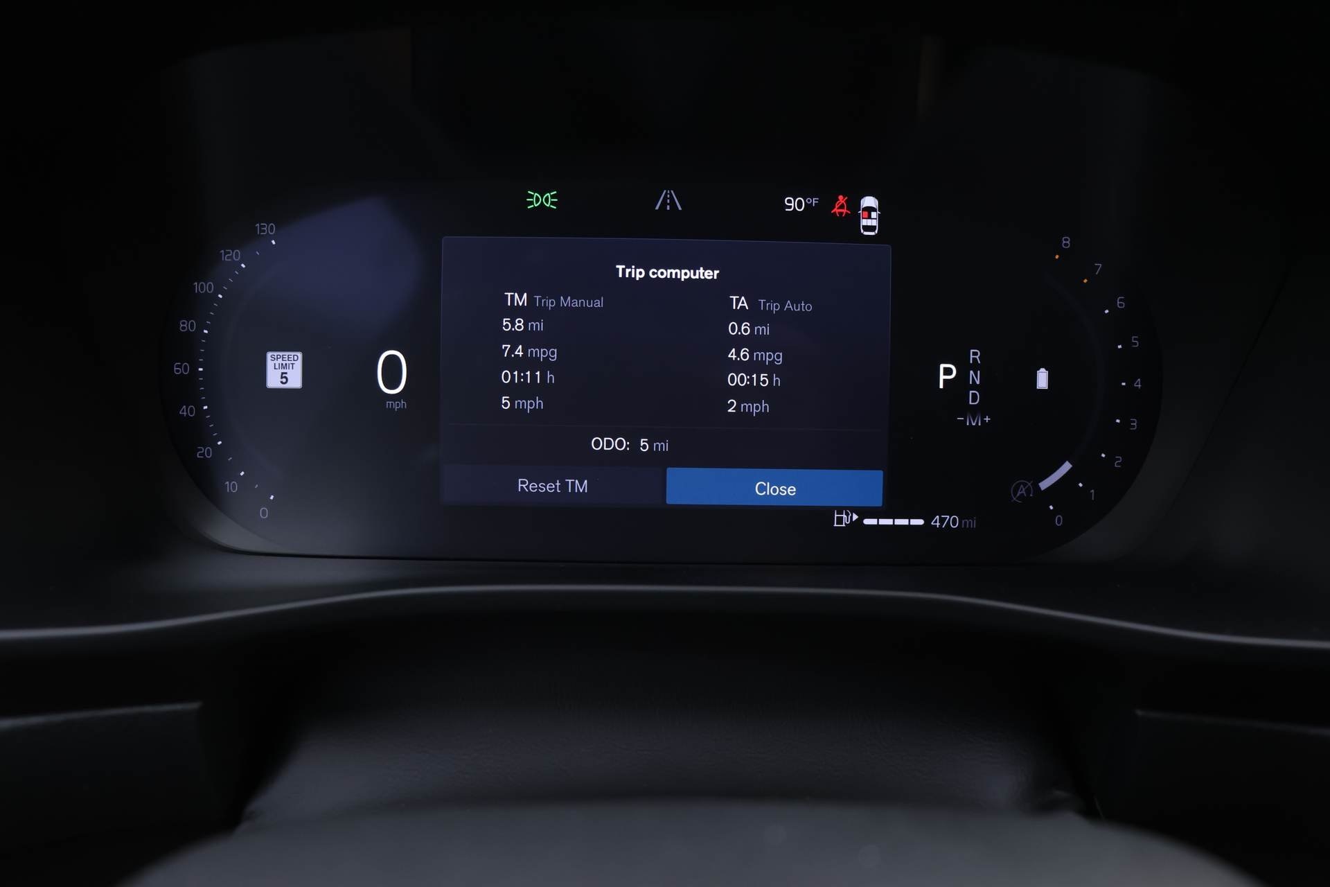 2026 Volvo XC40 Plus photo 13